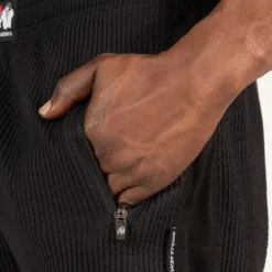 Augustine Old School Shorts, Black/Red