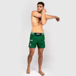 UFC Zenith by Venum Fight Night Fightshorts Short Style Green