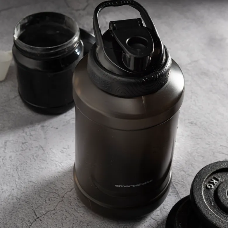 Utlimate Jug Svart 2100 ml