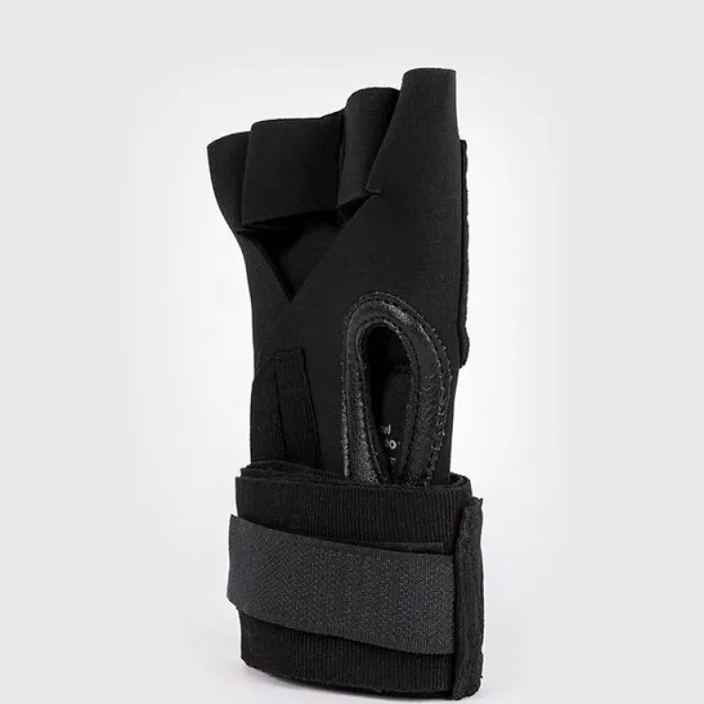 Venum Kontact Gel Glove Wraps Black/Silver