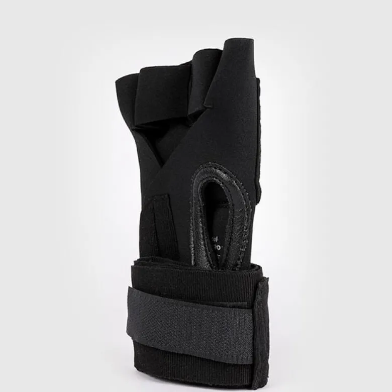 Venum Kontact Gel Glove Wraps Black/Silver