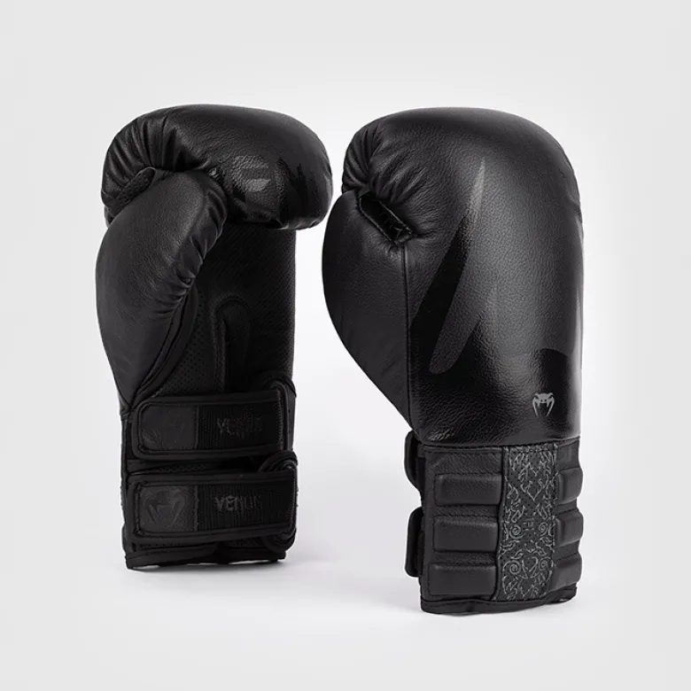 Venum Reverso Boxing Gloves Black/Black