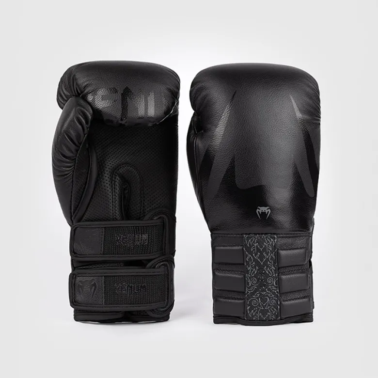 Venum Reverso Boxing Gloves Black/Black