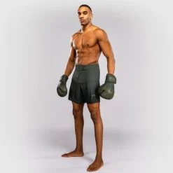 Venum Stealth Fightshorts Khaki/Dark Green