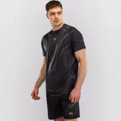 Venum Streamline Dry Tech T-shirt Black/Gold