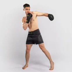 Venum Streamline Fightshorts Black/Gold