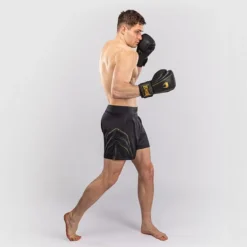 Venum Streamline Fightshorts Black/Gold