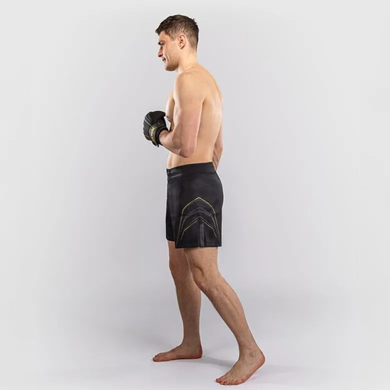Venum Streamline Fightshorts Black/Gold