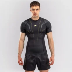 Venum Streamline Short Sleeves Rashguards Black/Gold