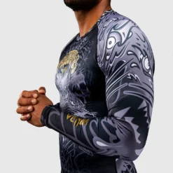 Venum Wolf Atak Long Sleeve Rashguard Black/Grey